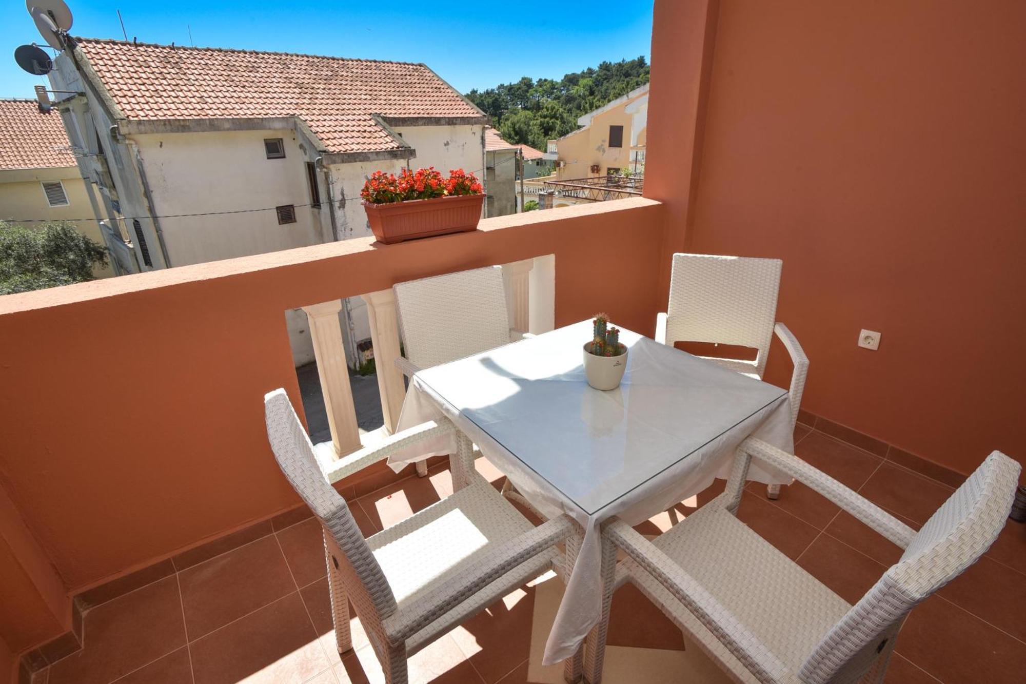 Vila Apartments Lidija Petrovac Exterior foto
