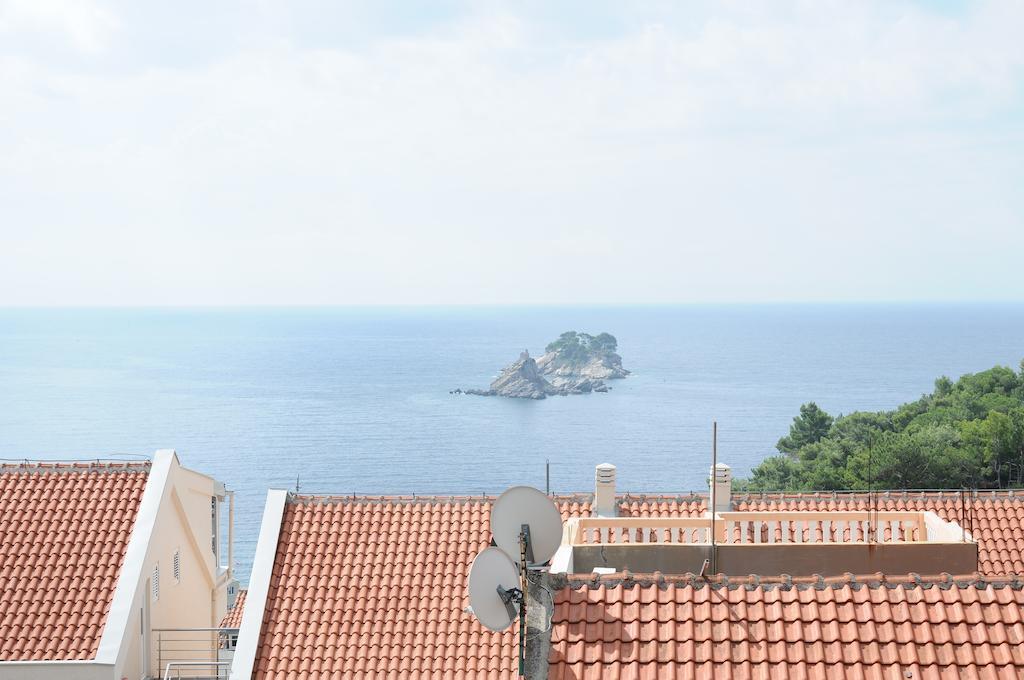 Vila Apartments Lidija Petrovac Exterior foto